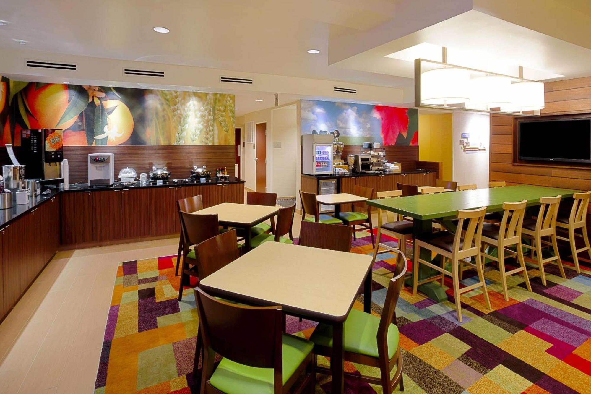 Fairfield Inn And Suites By Marriott Tampa Brandon Heartland Екстериор снимка